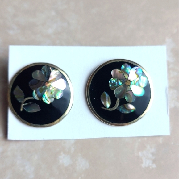Silver Tone ALPACA Mexico Black Enamel Abalone Inlay Floral stud Earrings - Picture 6 of 17